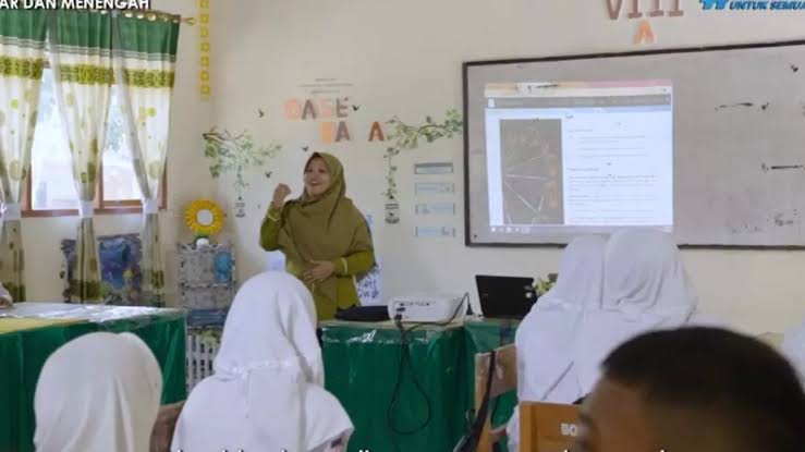 Tunjangan Profesi Guru (TPG), pemerintah telah menyalurkan Rp13 triliun. Dok ( Radar Bogor)