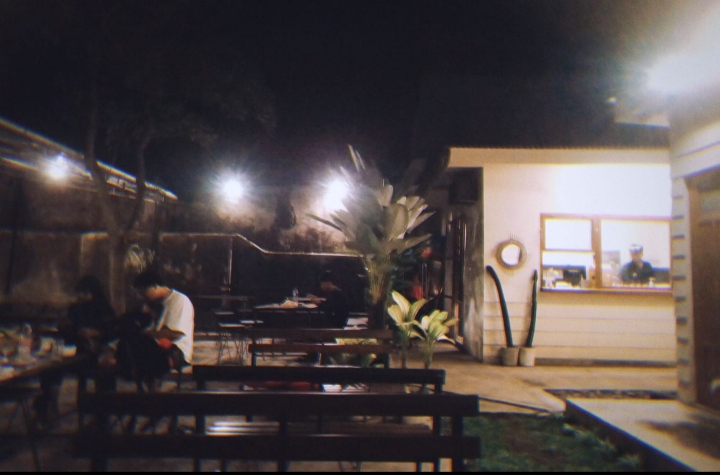 &ldquo;Jelajahi Aroma dan Rasa Teh di Tetra Ruang Teh Jember, Cafe Cozy yang Semakin Hits dengan Photo Box&rdquo;