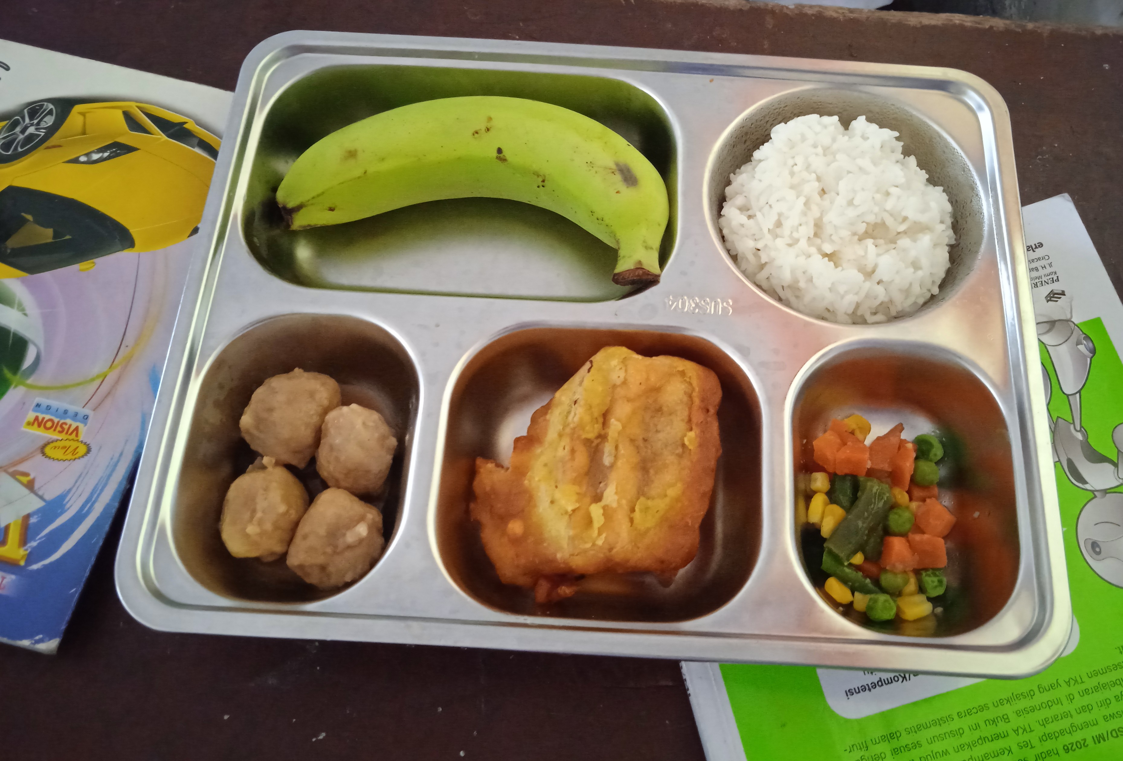 Dari Nasi hingga Pisang: Menu Bergizi MBG Bintoro Disambut Antusias di SDN 1 Bintoro
