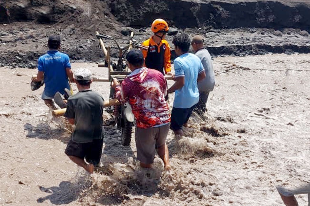Pemerintah bakal membangun jembatan sepanjang 270 meter untuk akses warga Sumberlangsep Lumajang