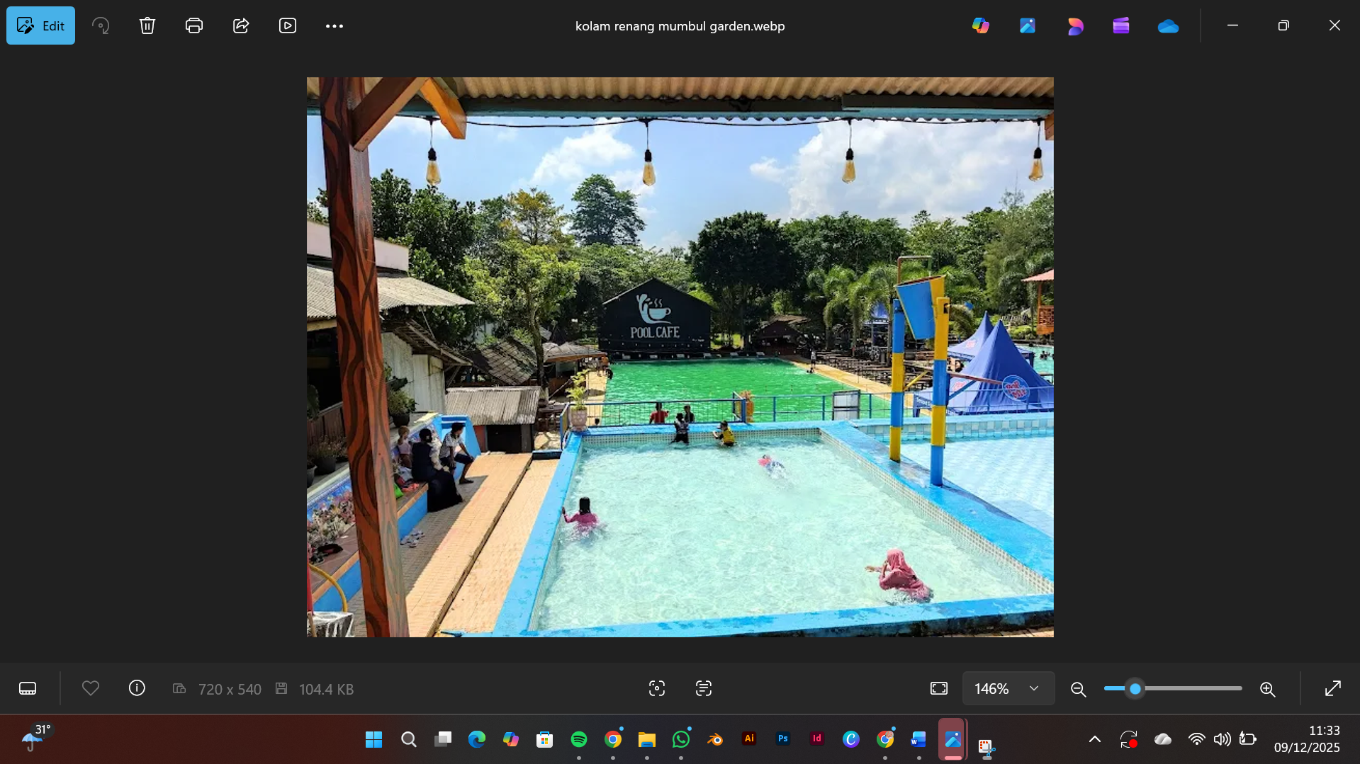 Kolam Renang Mumbul Garden  (Yusfa Amelia/ Google Maps)
