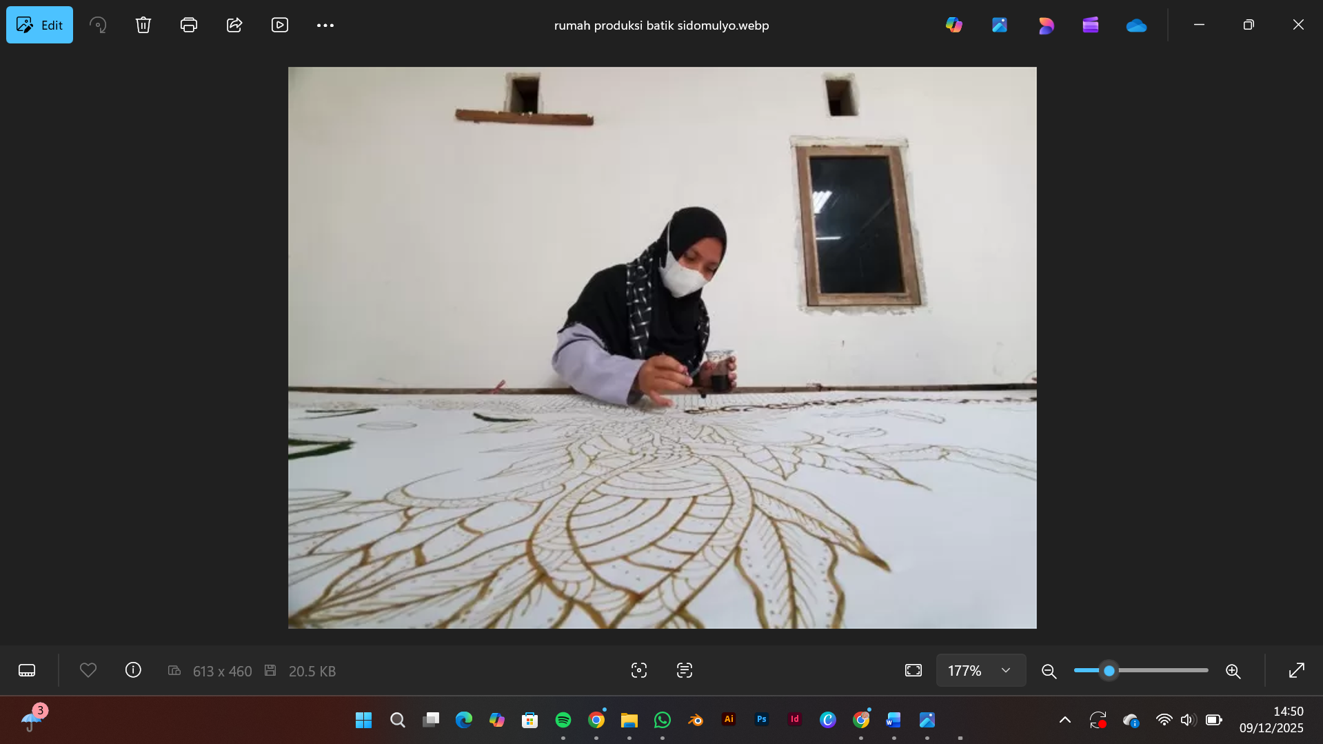 Rumah Produksi Batik di Desa Sidomulyo (Radar Jember)
