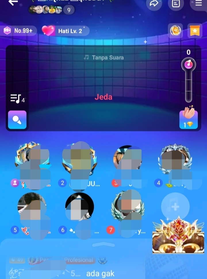TERJADI GANGGUAN: Tangkapan layar aplikasi Hago yang menjadi tempat banyak orang untuk menyanyi, live, dan main game online. (NUR HARIRI/RADAR JEMBER)