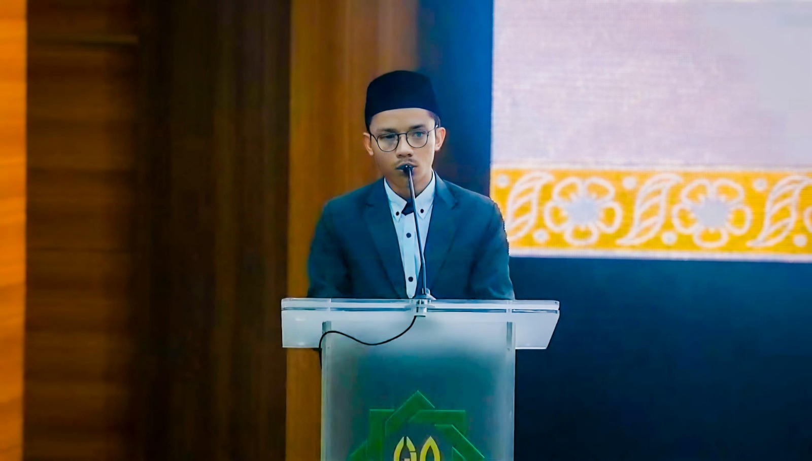 Ahmad Fizal Fakhri, Founder The Indonesian Foresight Research Institute dan asisten profesor di UINSA.