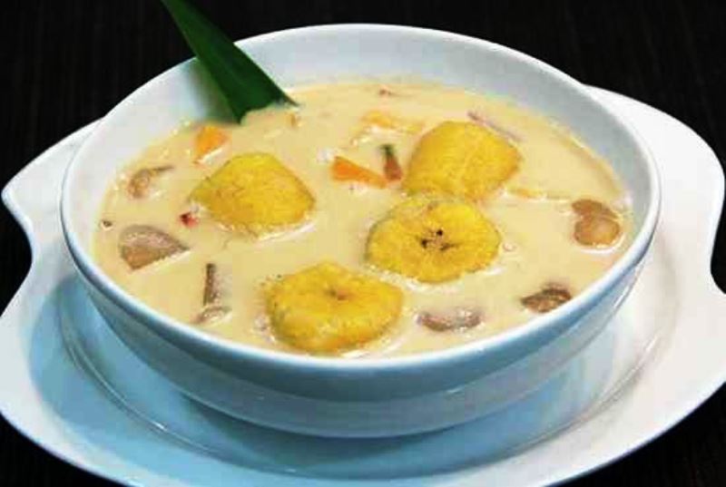 Kolak pisang. (Foto: Topwisata.info - pinterst)