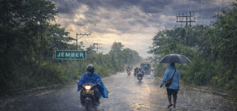 Prakiraan Cuaca Jember Minggu 1 Maret 2026: Pagi Cerah Berawan, Siang hingga Malam Berpotensi Hujan