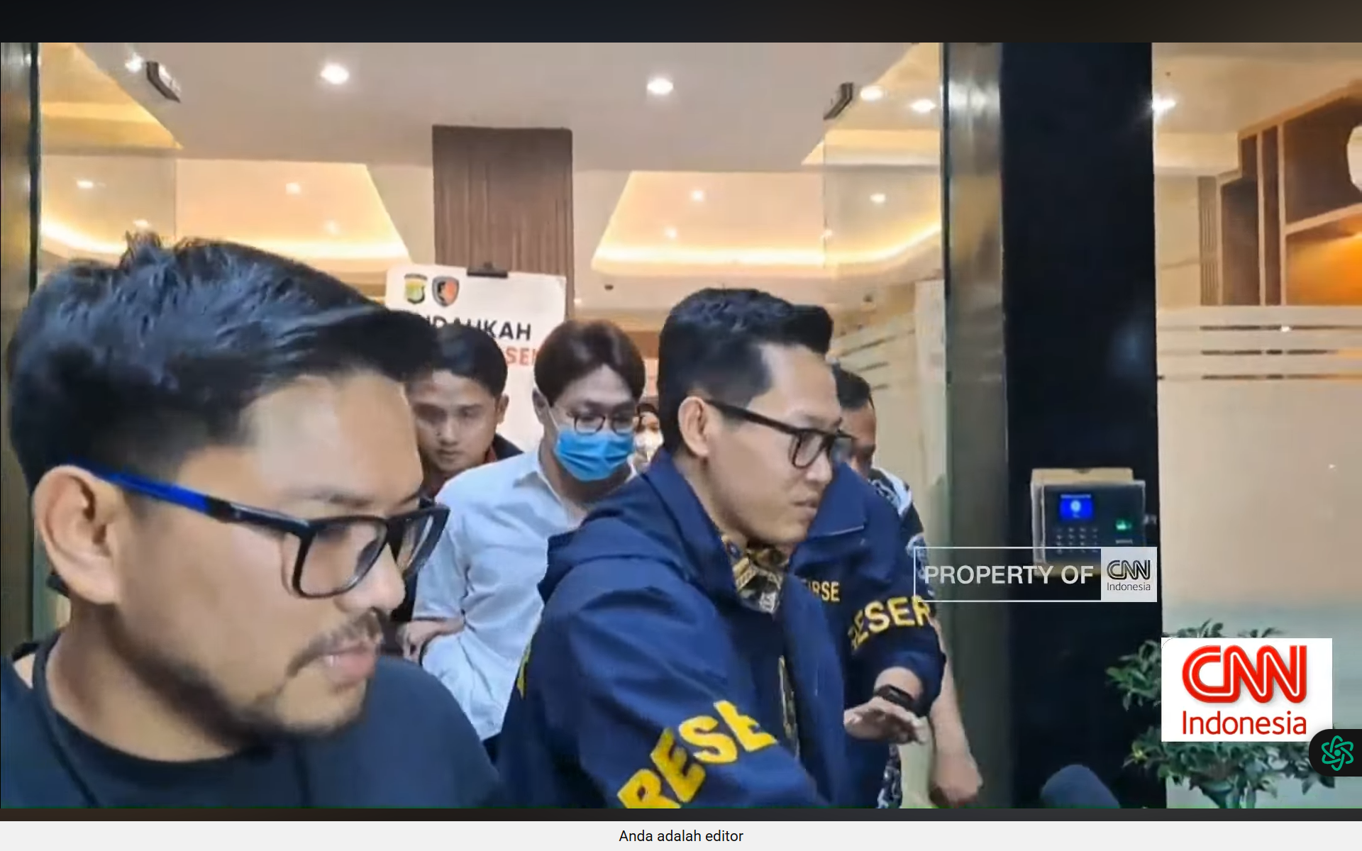 Detik-detik dr rechard lee digiring saat hendak ditahan (istimewa)