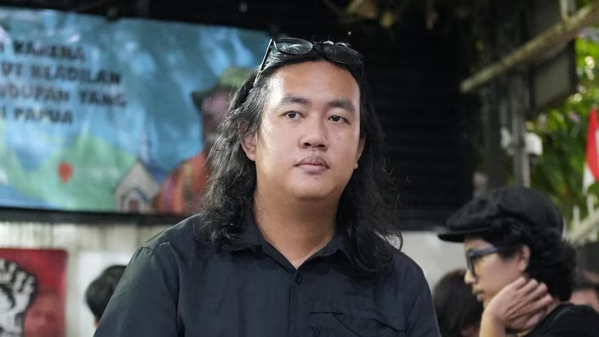 Wakil Koordinator Komisi untuk Orang Hilang dan Korban Tindak Kekerasan (KontraS), Andrie Yunus, disiram air keras kemarin (12/03). (Koleksi KontraS)