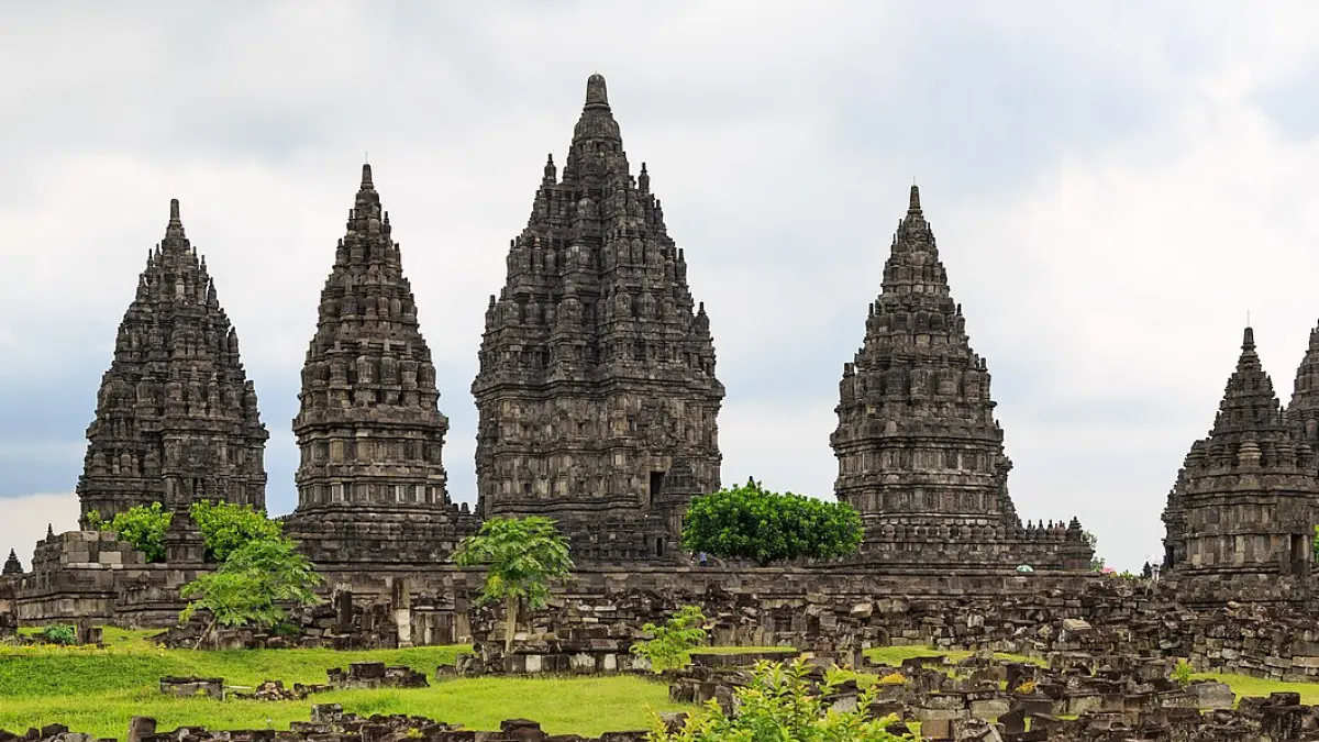 Candi Prambanan (Wikipedia)