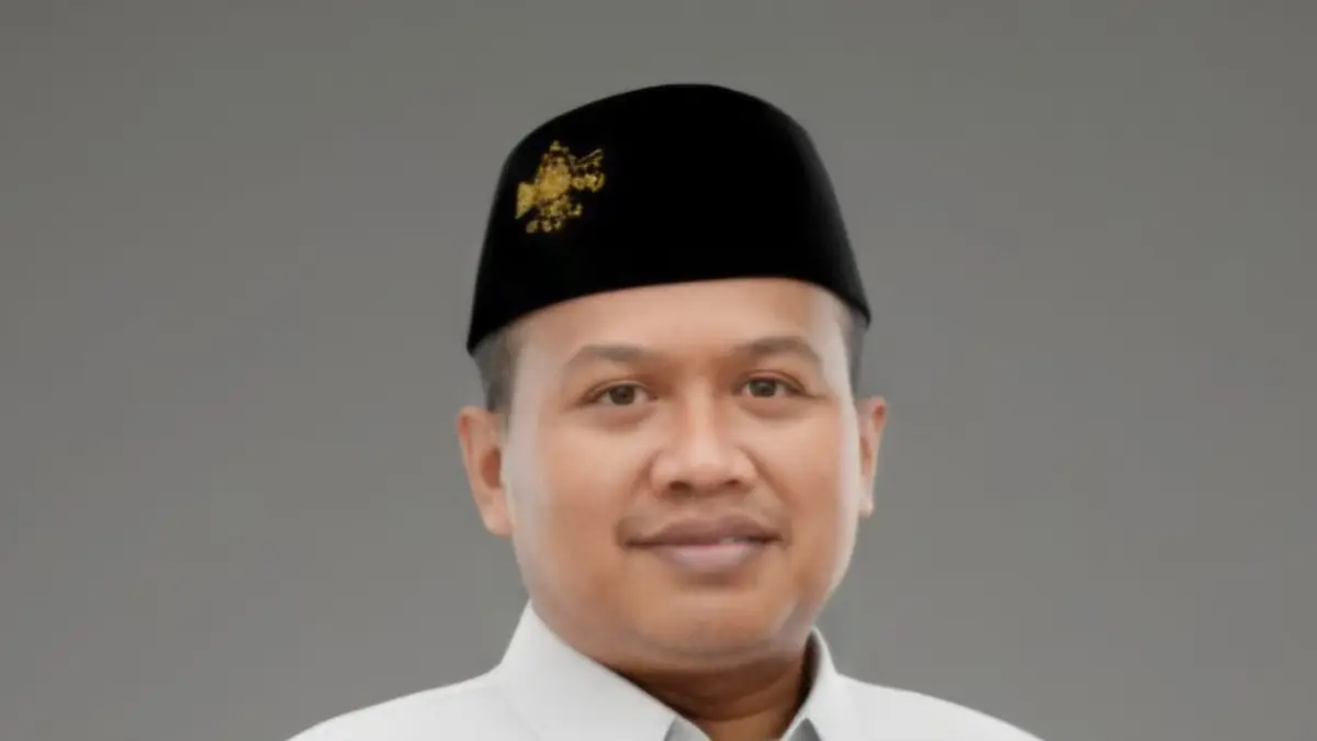 Luthfi Khoiron,&nbsp;Pemerhati Sosial-Politik Bondowoso