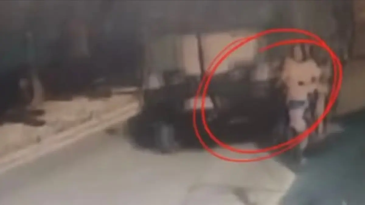 Lokasi kecelakaan maut di Jalan Utan Jati Kalideres kini dijaga ketat saat petugas gabungan melakukan investigasi untuk mengungkap kebenaran di balik insiden yang merenggut nyawa warga demi memberikan keadilan bagi kamu. (Tangkapan Layar Video)