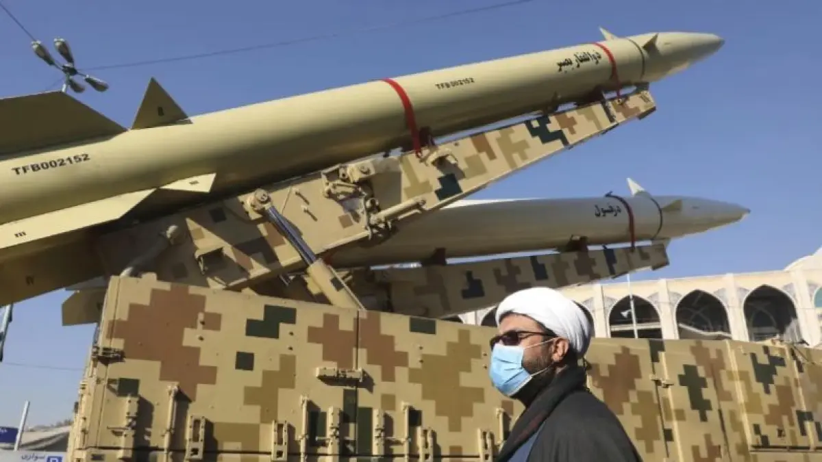 Hasil penilaian intelijen AS mengungkap, Iran masih memiliki kemampuan rudal dan drone menakutkan meski terus dibombardir (Foto: AP)