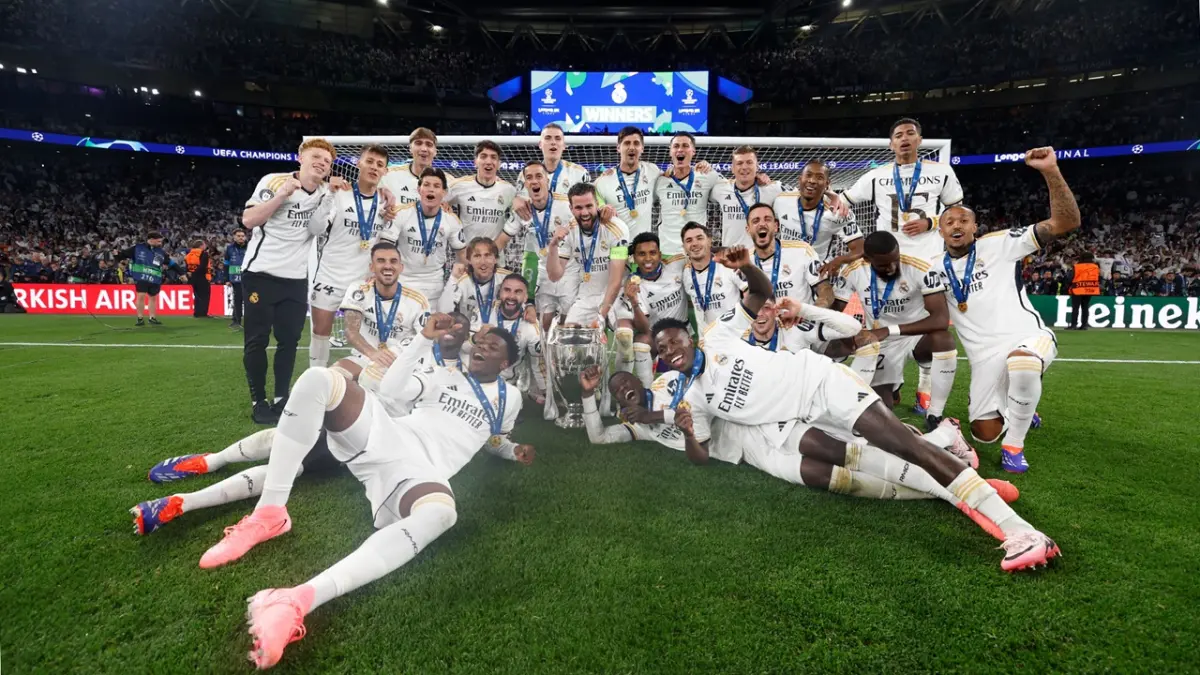 Real Madrid membawa ambisi besar untuk membalikkan keadaan di Allianz Arena demi mempertahankan reputasi mereka sebagai raja Eropa dengan target kemenangan dua gol yang harus dicapai. (real madrid)