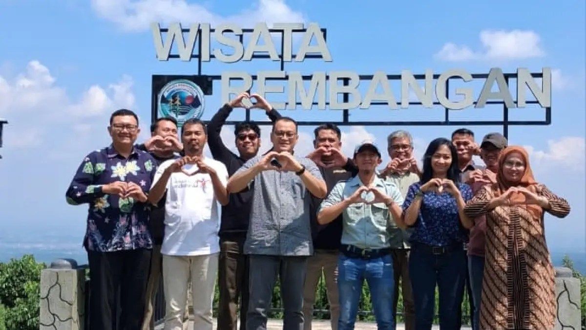 Dokumentasi usai pembahasan rencana menjadikan Wisata Rembangan sebagai pusat Agro Wisata