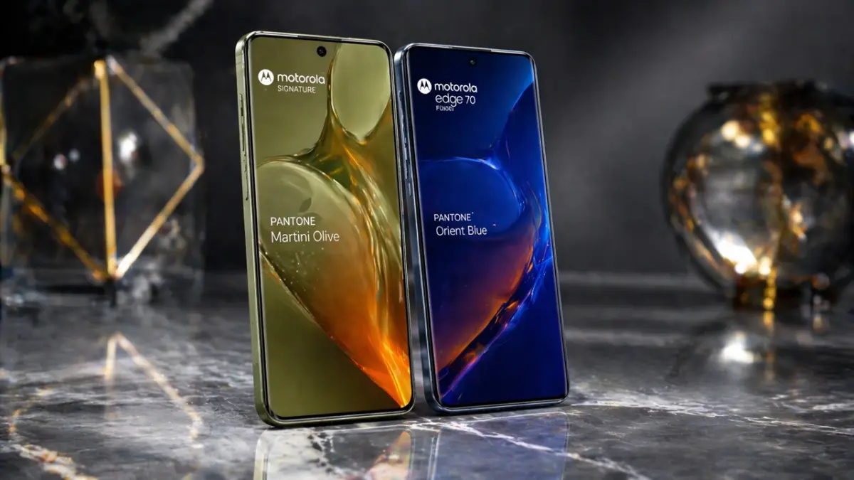 Penampakan elegan Motorola Signature dan Edge 70 Fusion yang baru saja meluncur di Indonesia dengan membawa teknologi kamera Sony LYTIA dan chipset Snapdragon terbaru. (ai/rifki/halojember)