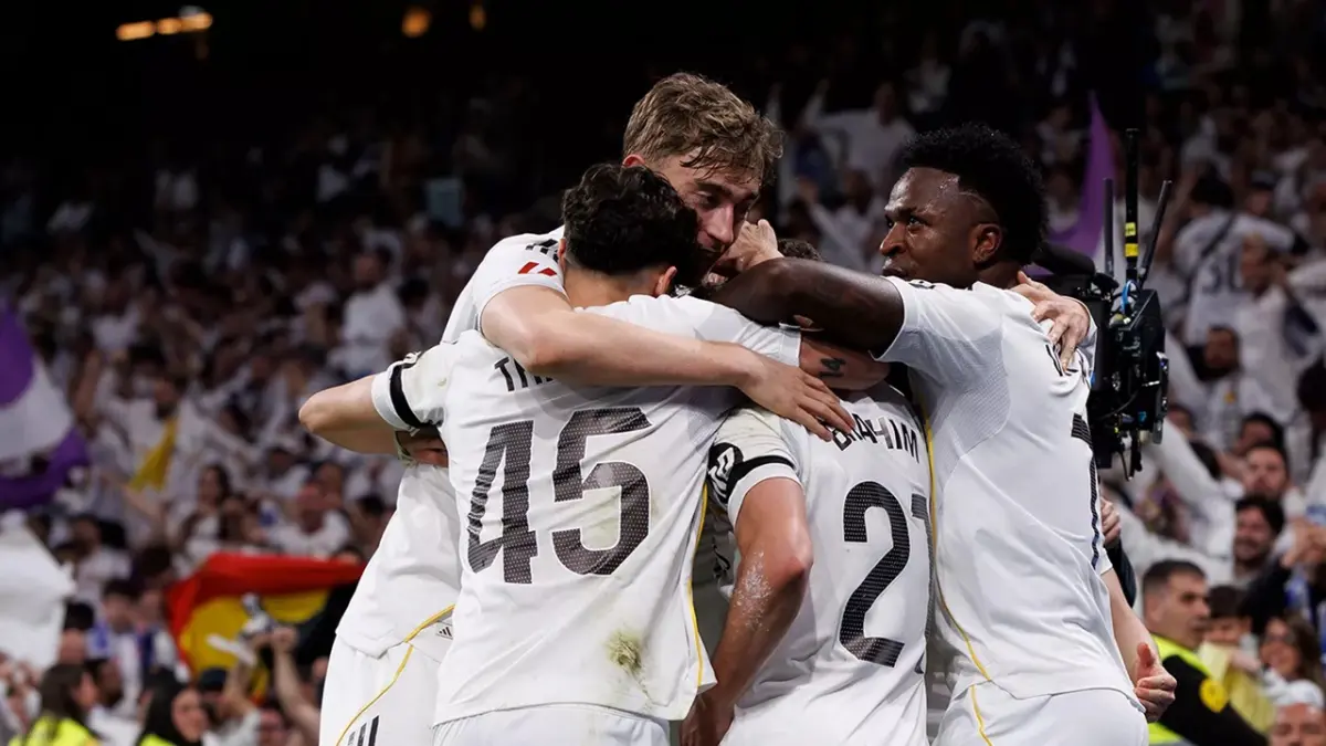 Real Madrid siap bertandang ke markas Real Betis dengan ambisi penuh untuk meraih kemenangan demi menjaga peluang menjuarai La Liga musim 2026 tetap terbuka. (real madrid)
