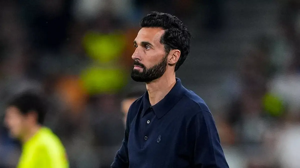 Hubungan antara Dani Ceballos dan Alvaro Arbeloa dikabarkan retak setelah sang pemain jarang mendapatkan kesempatan bermain pasca pulih dari cedera panjang. (real madrid)