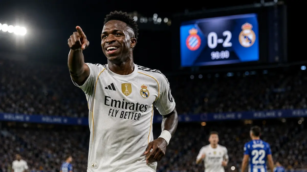 Vinicius Junior menuntut perubahan besar di internal Real Madrid dan kenaikan gaji sebelum bersedia memperpanjang masa baktinya bersama Los Blancos. (ai/rifki/halojember)
