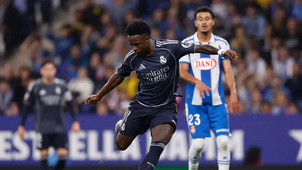 Vinicius Junior tampil gemilang dengan memborong dua gol kemenangan Real Madrid atas Espanyol untuk menjaga peluang juara Liga Spanyol. (real madrid)