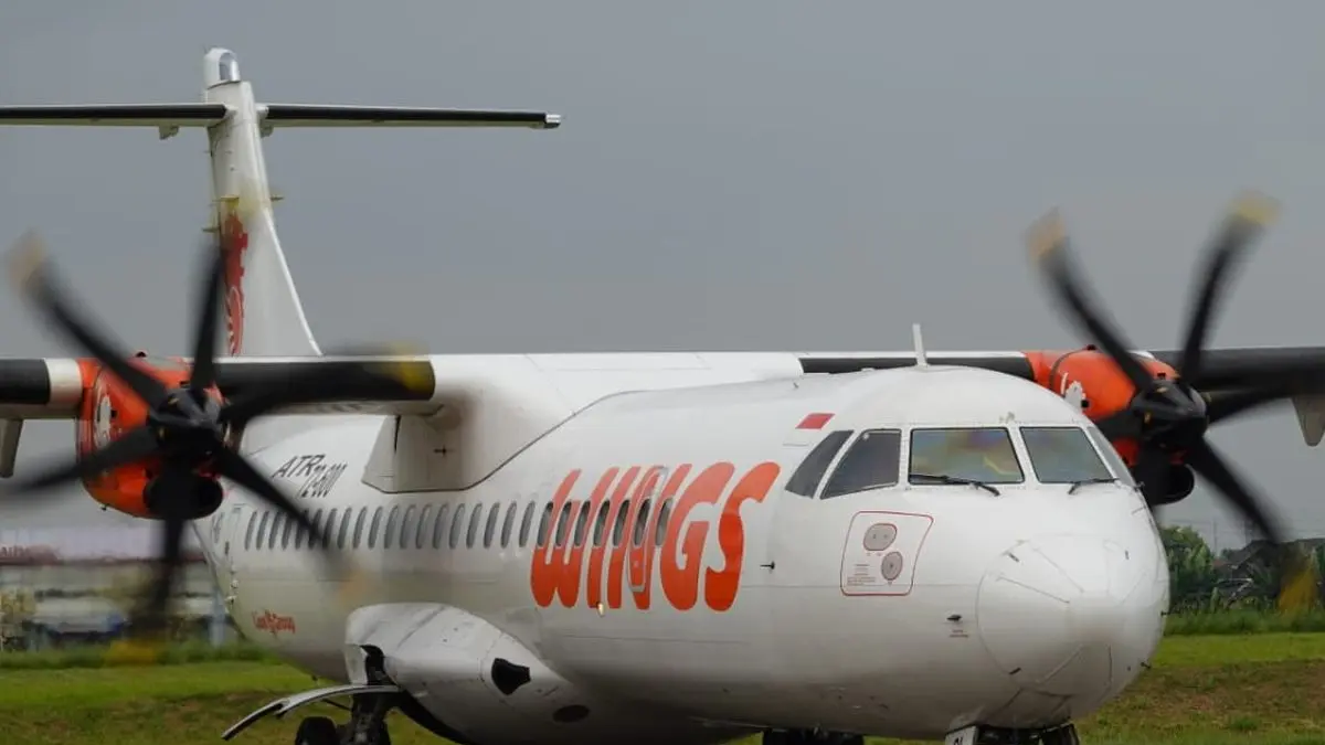 Pesawat ATR 72 Wings Air milik Lion Group. Pesawat ini akan melayani penerbangan Jember-Surabaya PP selama empat kali dalam sepekan. Ini rincian jadwal dan jamnya. (Dok. Wings Air).