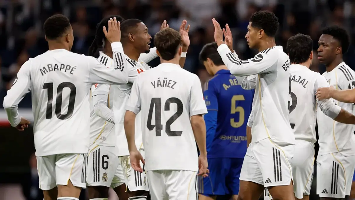 Kylian Mbappe mendapatkan sorakan dari suporter sendiri di Santiago Bernabeu sebagai bentuk protes atas absennya sang pemain di laga El Clasico. (Real Madrid)