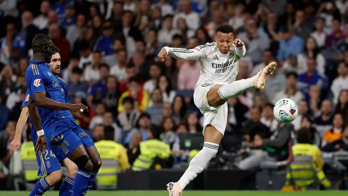 Kylian Mbappe secara organik kini mulai dikaitkan dengan sejumlah klub raksasa Eropa setelah hubungannya dengan Real Madrid dikabarkan kian memanas akibat tersisih ke bangku cadangan. (Real Madrid)