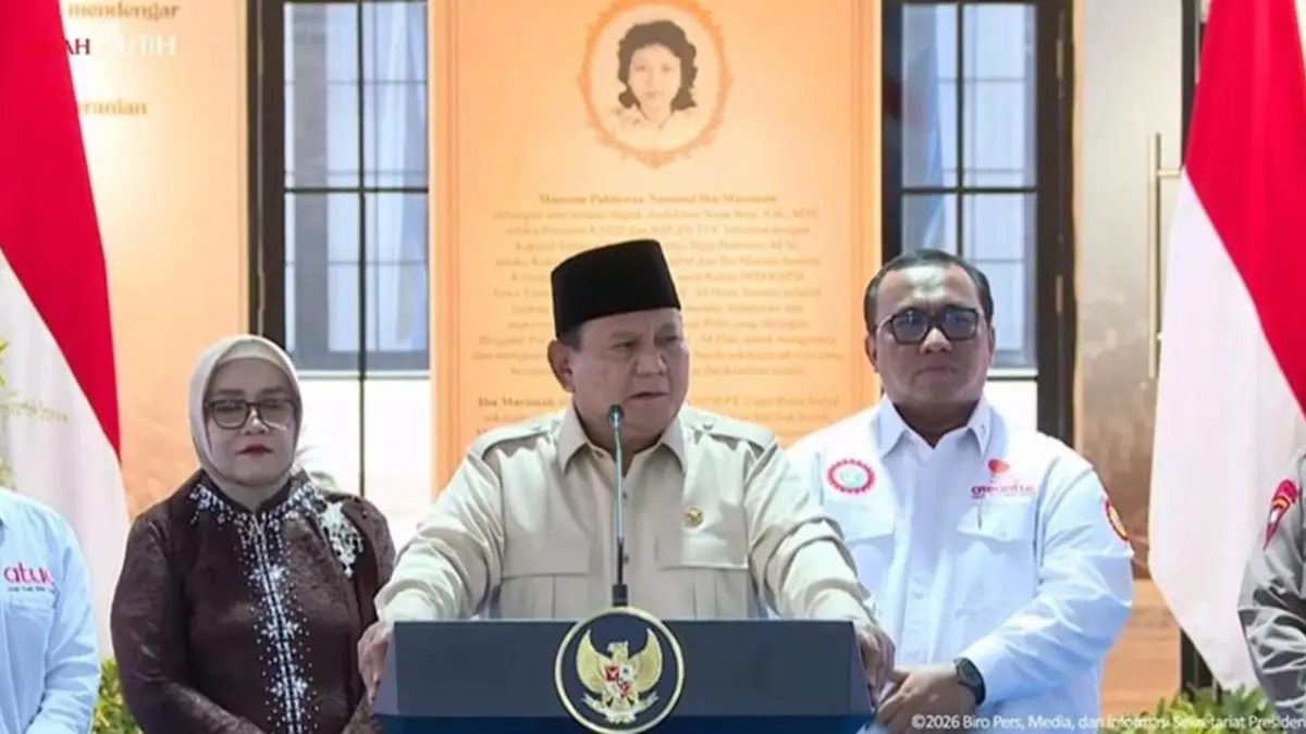 Presiden Prabowo Subianto secara organik resmi menjadwalkan peresmian 1.000 Koperasi Desa Merah Putih hari ini di Nganjuk tepat setelah meresmikan Museum Ibu Marsinah demi mendongkrak kesejahteraan warga. (YouTube Sekretariat Presiden)