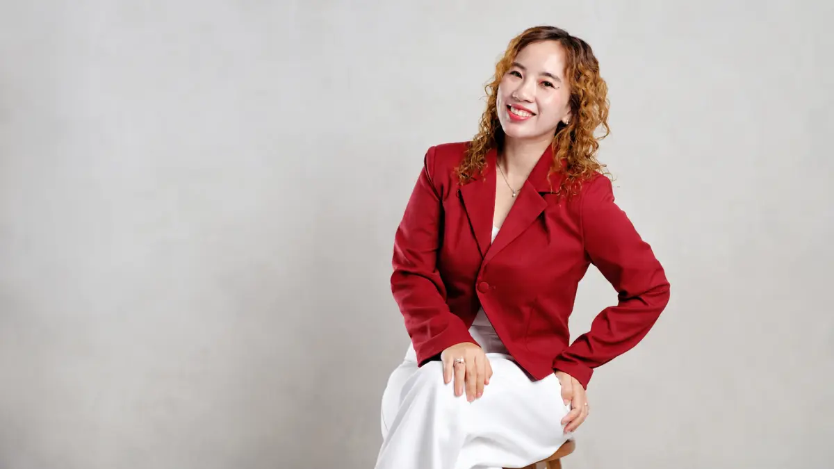 Niken Suyanti, Working Mom dari Lumajang,&nbsp;Kejar Pendidikan sampai Doktor dan Relawan Jantung Bawaan. (Niken Suyanti untuk Halojember)