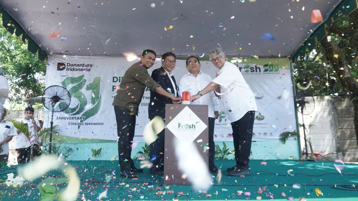 MERIAH: (dari kiri) Ketua Serikat Pekerja Agroindustri (SPA), Bapak Sutikno Ananto; Direktur, Yogi Subaktyana; Komisaris Utama, Winarto dan Komisaris, Bambang Eko Prasetyo Bersama - sama meresmikan core value Go Fresh


