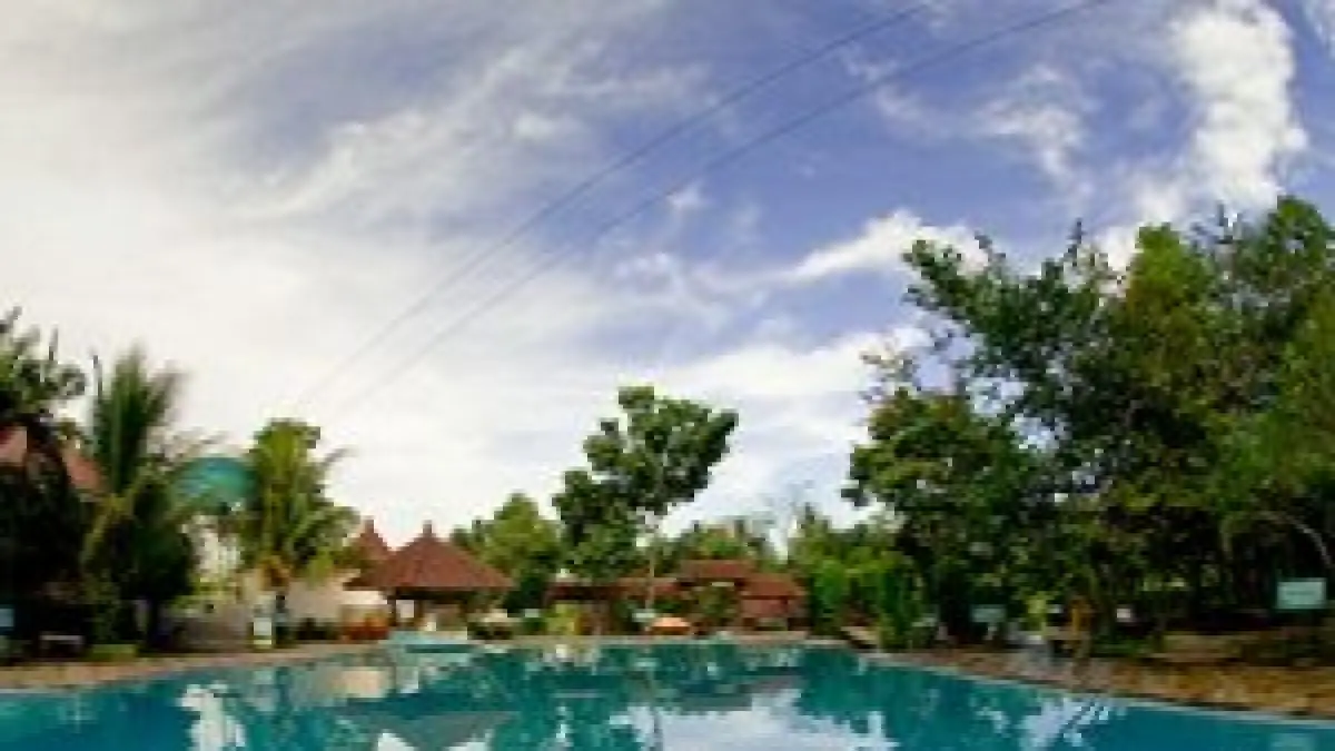 Kolam renang Taman Botani Sukorambi (Web Taman Botani Sukorambi)