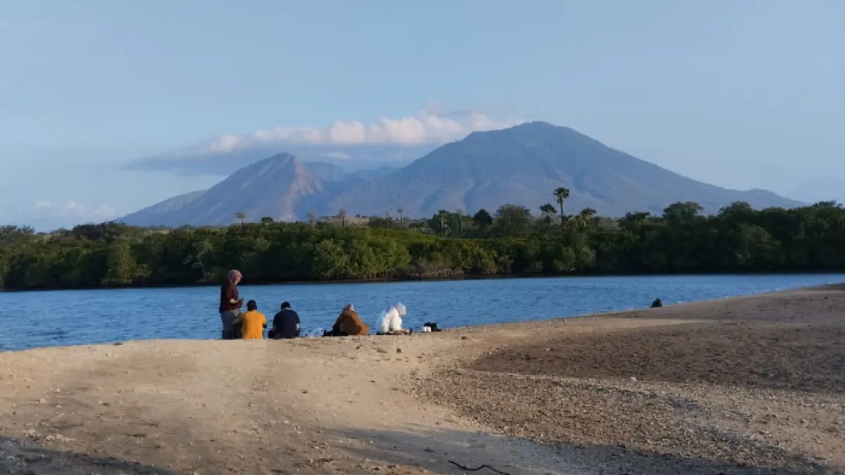 Pantai Sejile Situbondo (MG3/ Fara)