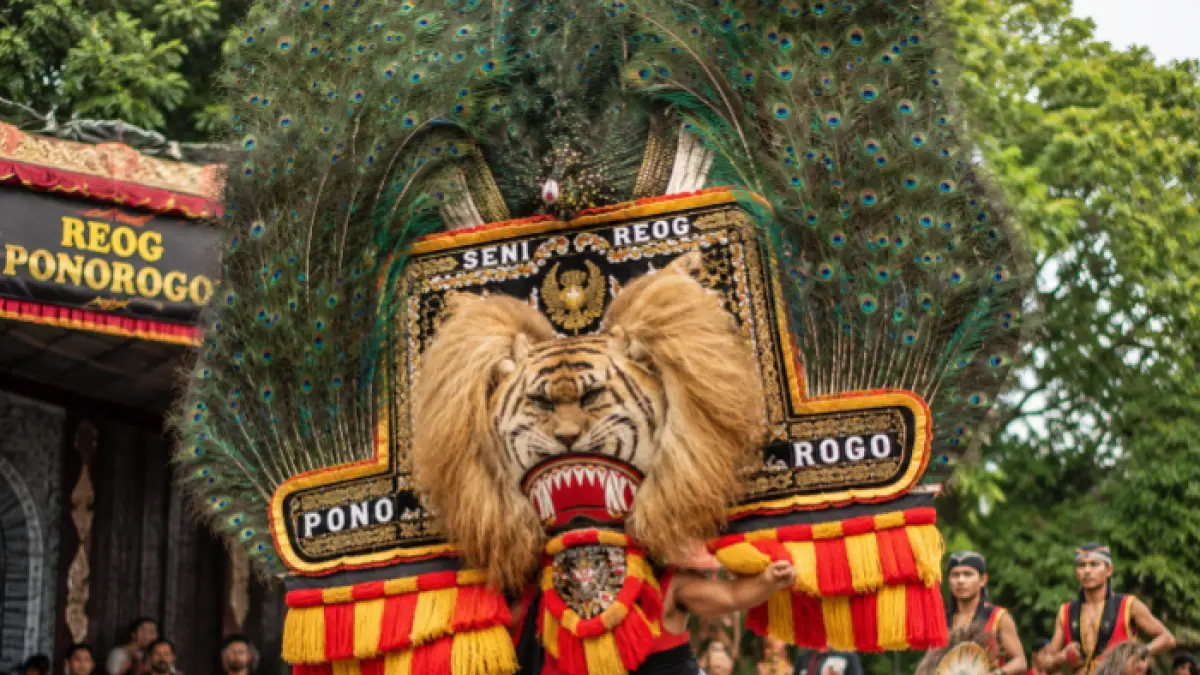Kesenian Reog Ponorogo (AI/Halojember)