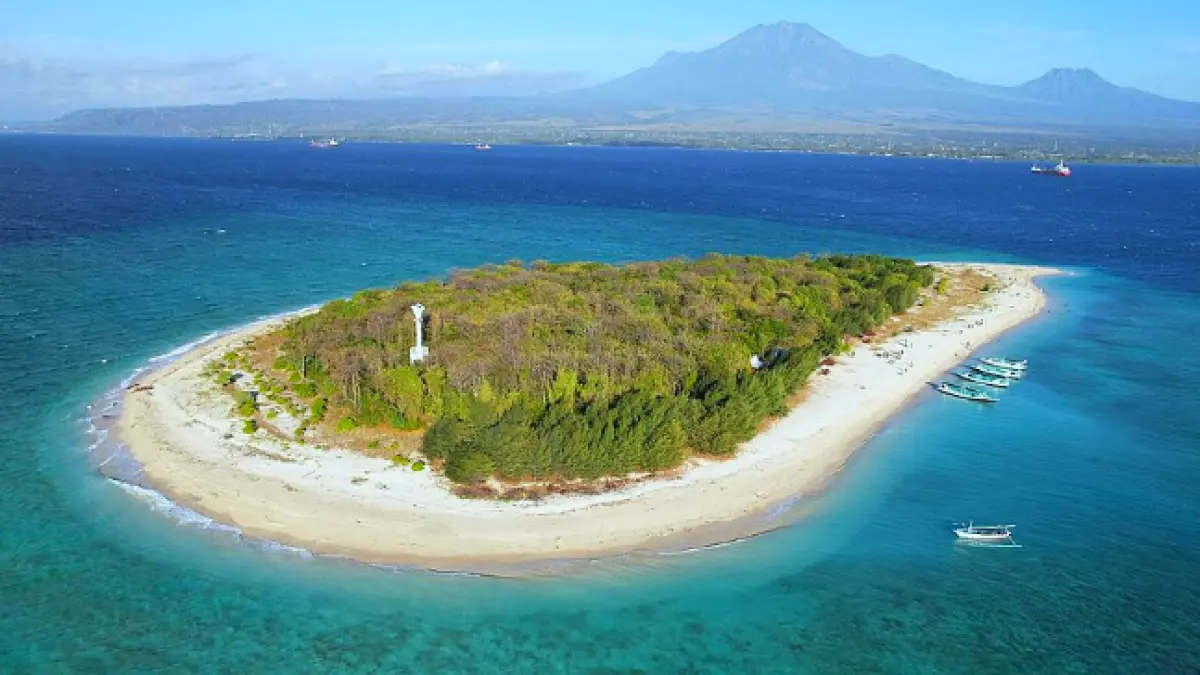 Pulau Tabuhan Banyuwangi (Wikipedia)