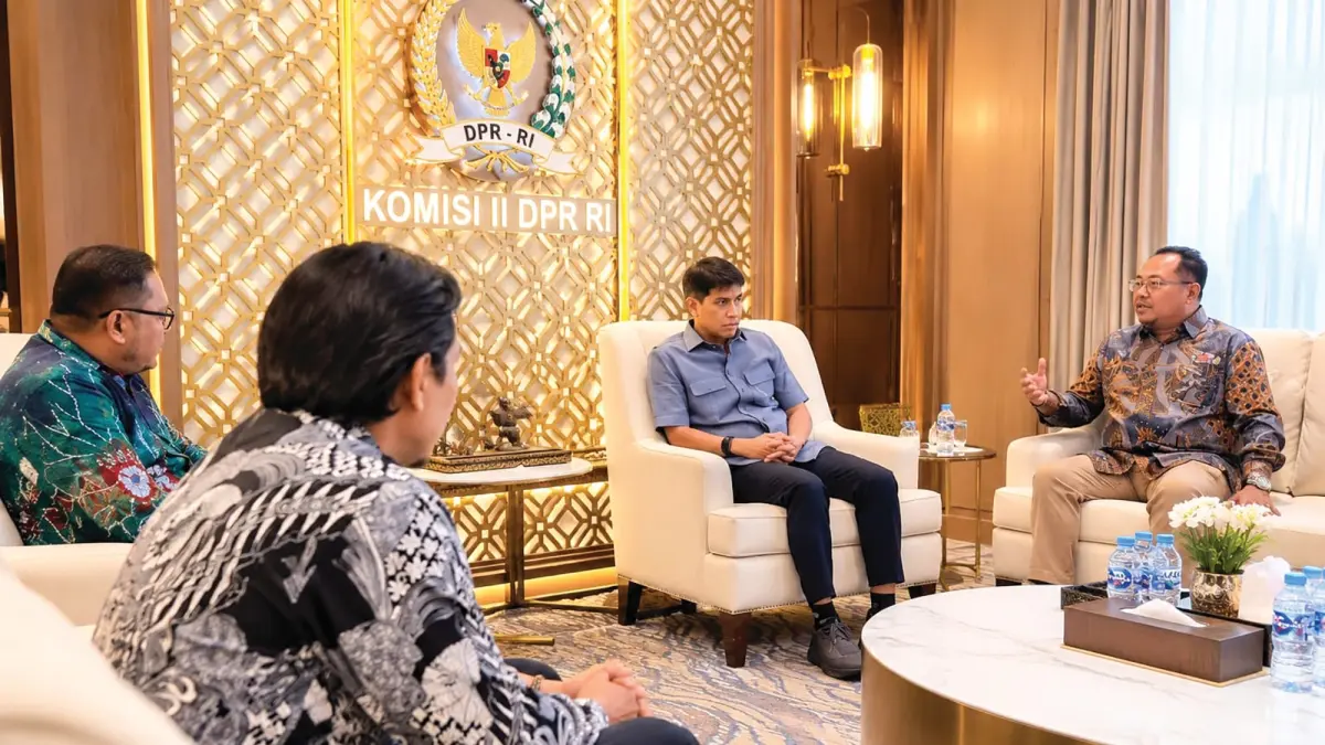OPTIMIS: DPP ADAPI saat bertemu Wakil Ketua Komisi II DPR RI sekaligus Juru Bicara Partai Gerindra, Bahtra Banong, di ruang pertemuan Komisi II DPR RI, Jakarta, Rabu (7/10). (DPP ADAPI)