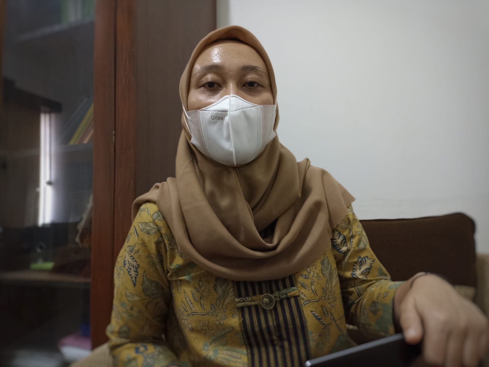 VISIT: Kepala Seksi Pengendalian Penyakit Dinkes Bantul, Feranose Panjuantiningrum. (Gregorius Bramantyo/Radar Jogja)
