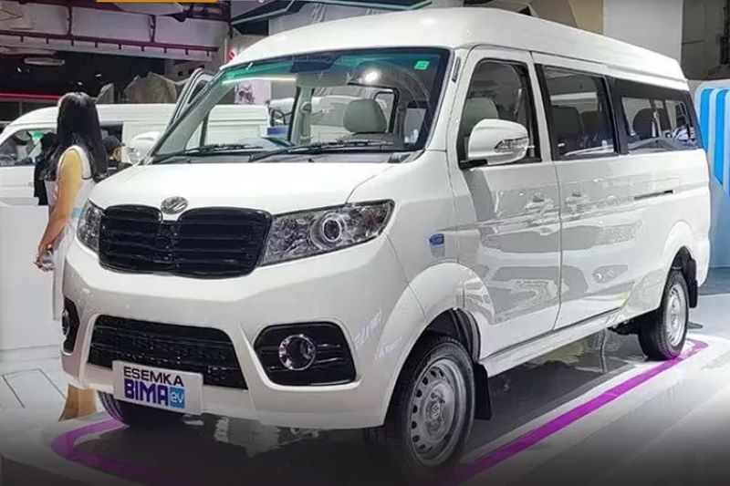 Salah satu mobil buatan anak bangsa Esemka: Proyek siswa SMK. (Istimewa)