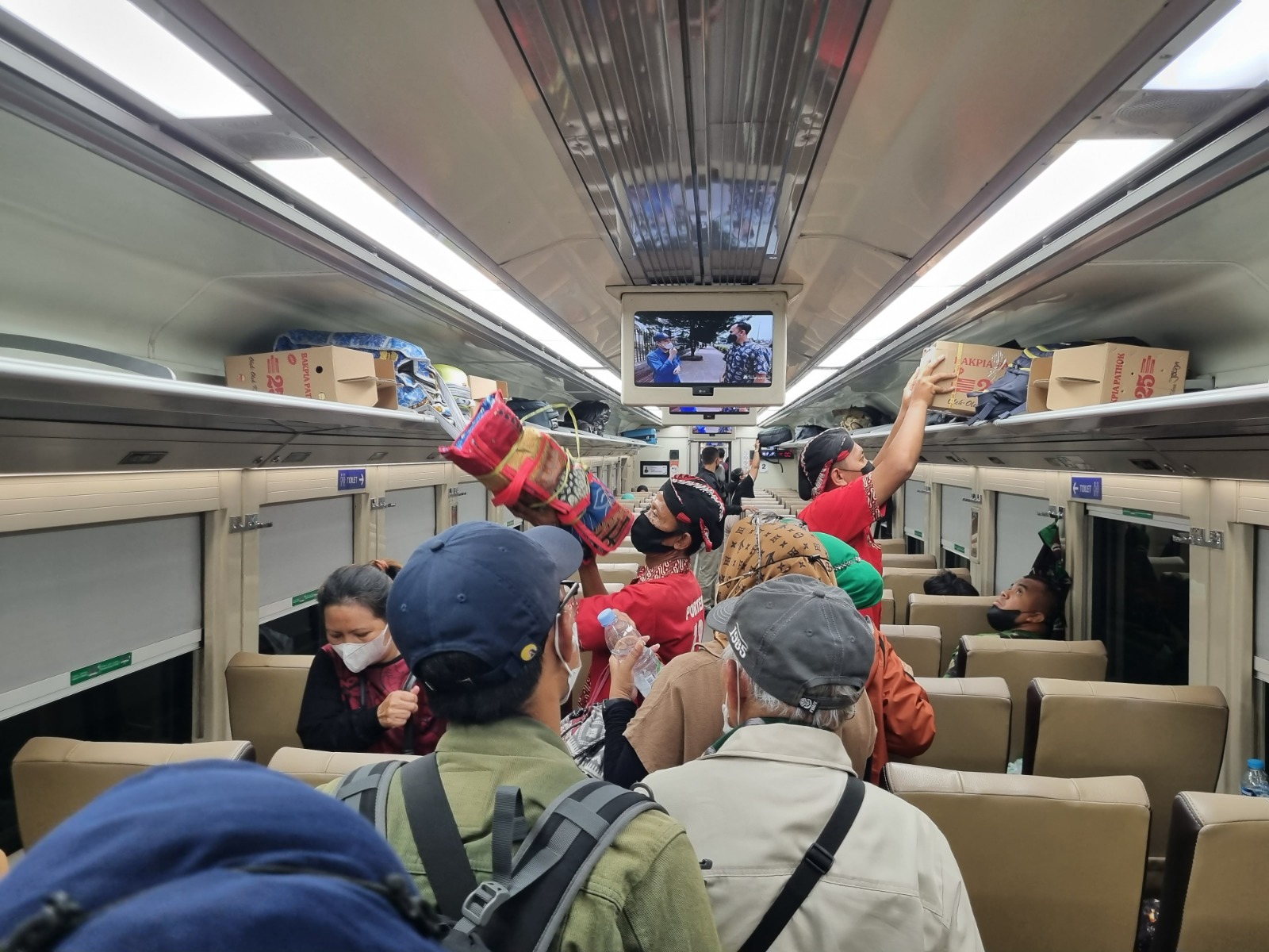 LANCAR: Penumpang kereta api. (Istimewa)