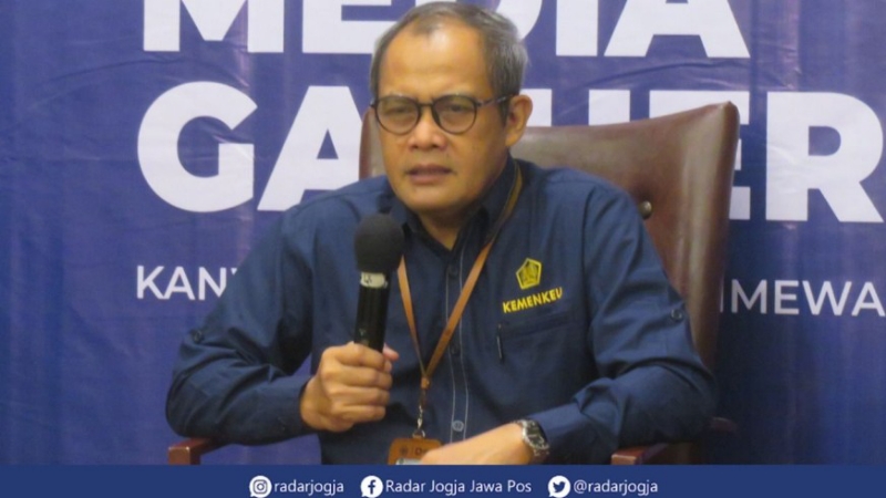 SEGERA: Kepala Kantor Wilayah Direktorat Jenderal Pajak Daerah Istimewa Jogjakarta Slamet Sutantyo. (DWI AGUS/RADAR JOGJA)