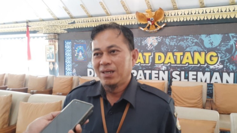 Ketua Bawaslu Sleman Arjuna Al Ichsan Siregar. (IWAN NURWANTO/RADAR JOGJA )