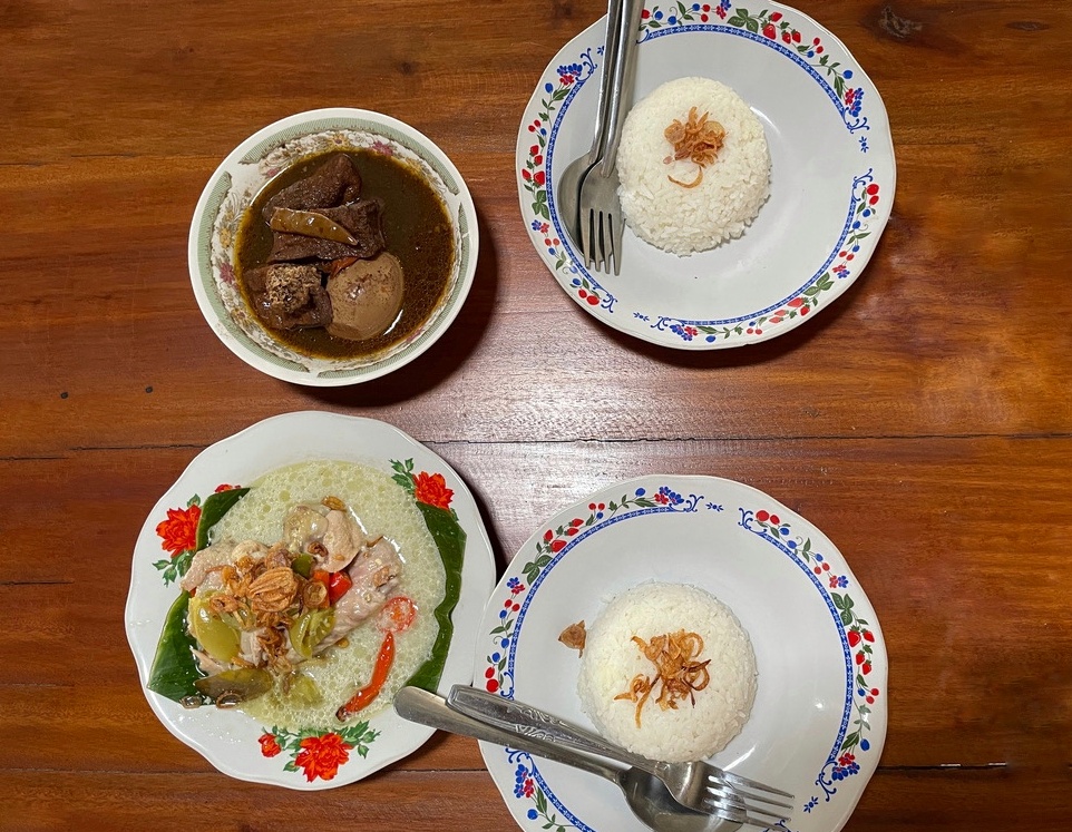 CIRI KHAS: Salah satu menu di Kedai Rukun yang setiap hari berganti. Menyajikan makanan khas rumahan yang otentik.