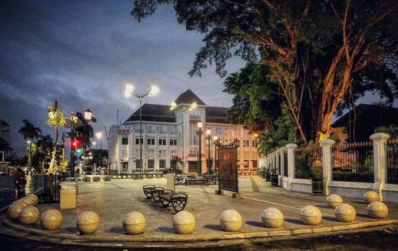 Suasana Malioboro dini hari. (X/@YogyakartaCity)
