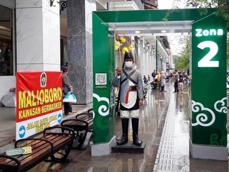 Patung seni instalasi bregada yang berada di kawasan Malioboro, Yogyakarta. ( joss.co.id)