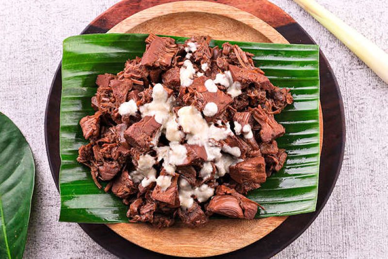 Gudeg Jogja. (indonesiatravel.id)