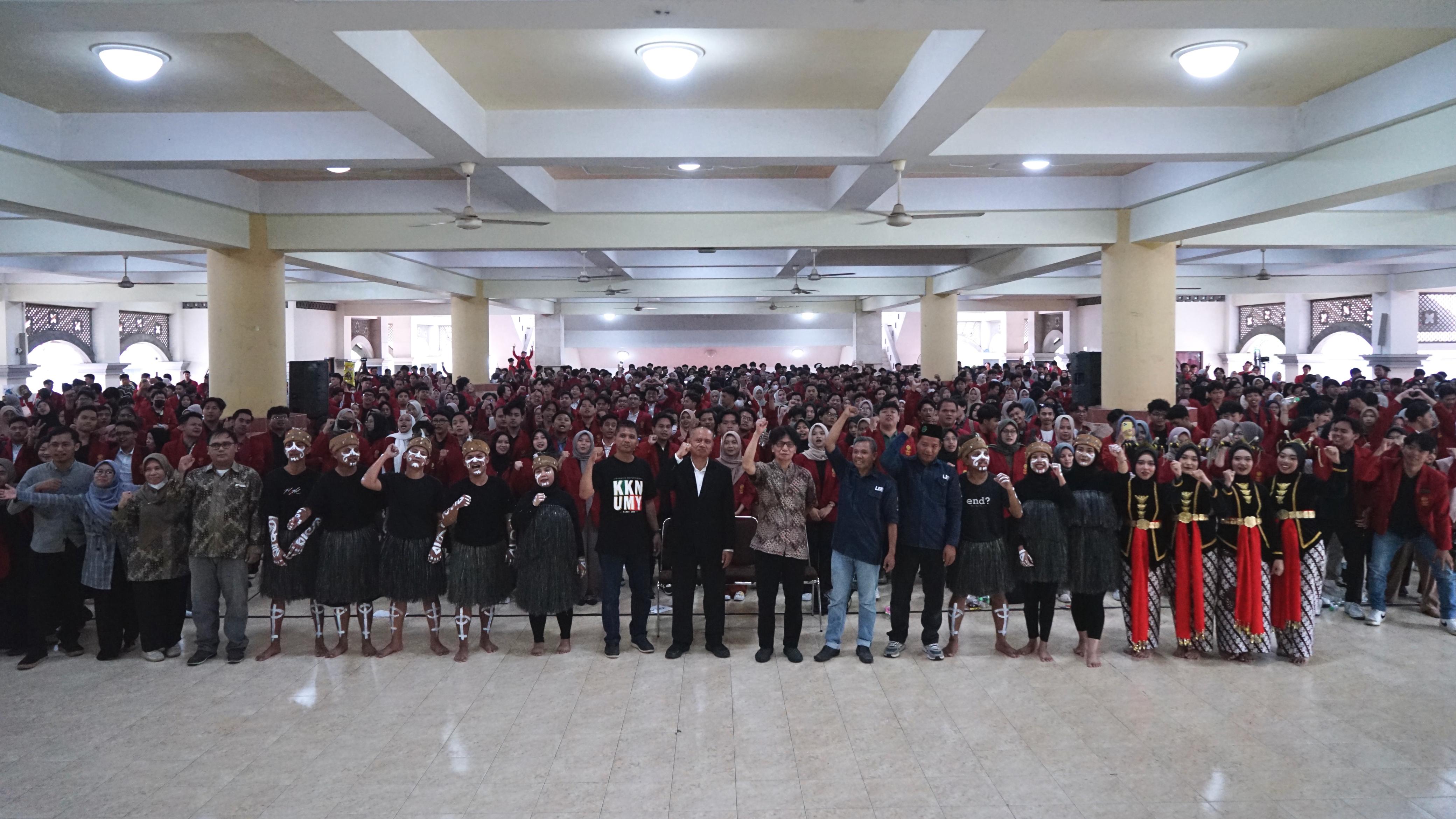 PERLU DUKUNGAN - Seremoni penerjunan Kuliah Kerja Nyata (KKN) Universitas Muhammadiyah Yogyakarta (UMY) mengusung tema