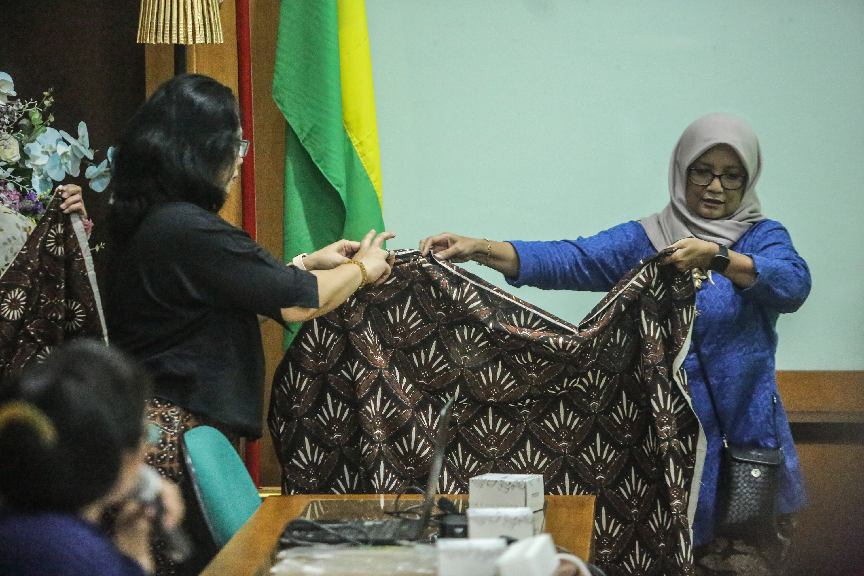 Salah satu batik yang akan ditampilkan dalam Daup Ageng