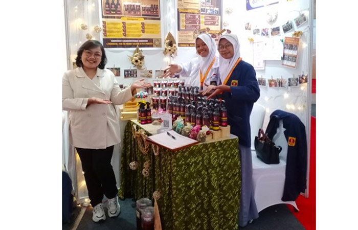 KREATIF: Podak E Terminator pembasmi rayap madein SMAN 1 Bantul yang meraih penghargaan ajang Fiksi tahun lalu.