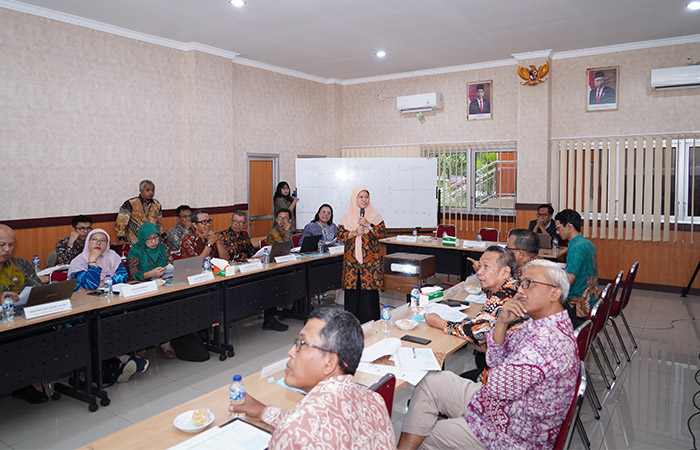 KOMPAK: Sesi diskusi yang dilakukan untuk memperkuat ekosistem kemitraan vokasi di DIJ yang bertempat di Ruang VIP Akademi Komunitas Negeri Seni dan Budaya Jogjakarta.