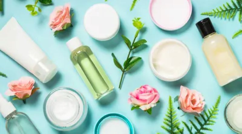 Produk perawatan kulit khususnya Skincare terdapat kandungan salicylic acid.