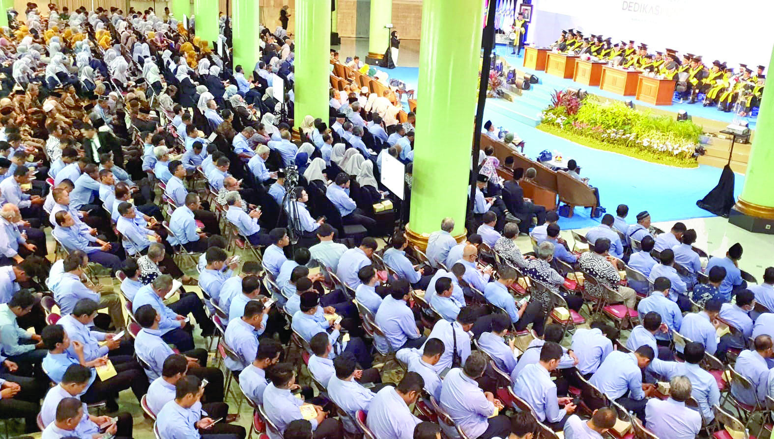 JAGA KOMITMEN: Acara Milad ke-81 Universitas Islam Indonesia yang diselenggarakan di Auditorium Kampus Terpadu UII kemarin (12/2).