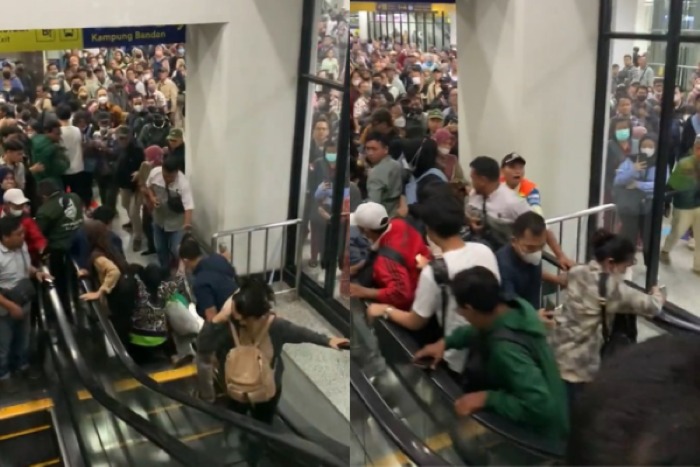 Kepanikan para Penumpang Eskalator di Stasiun Manggarai